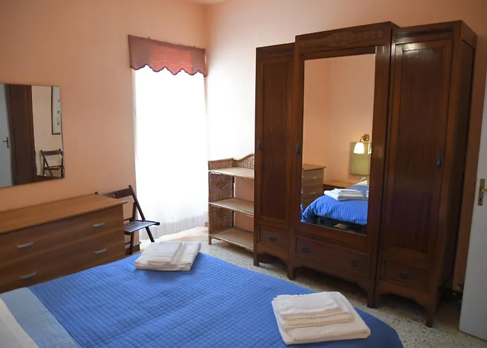 アパート La Fontana