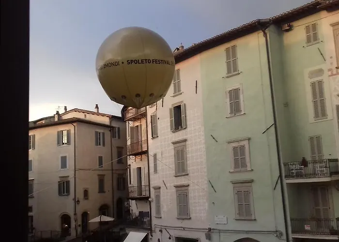 La Fontana アパート スポレート